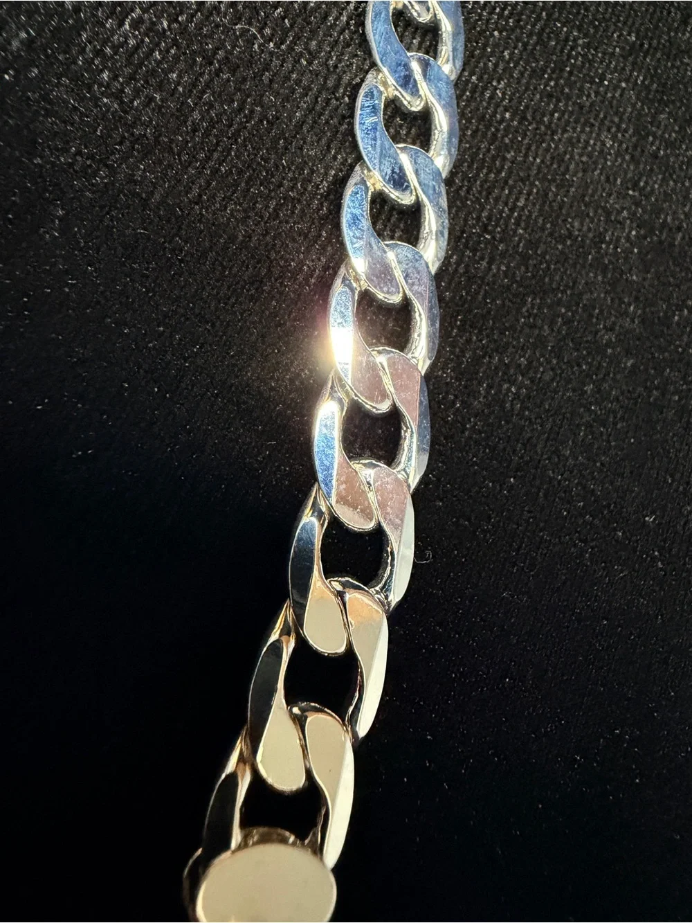 925 Stamped Cuban 9in 9MM Bracelet WG finish 22.2g Lobster Clasp. Brand New.